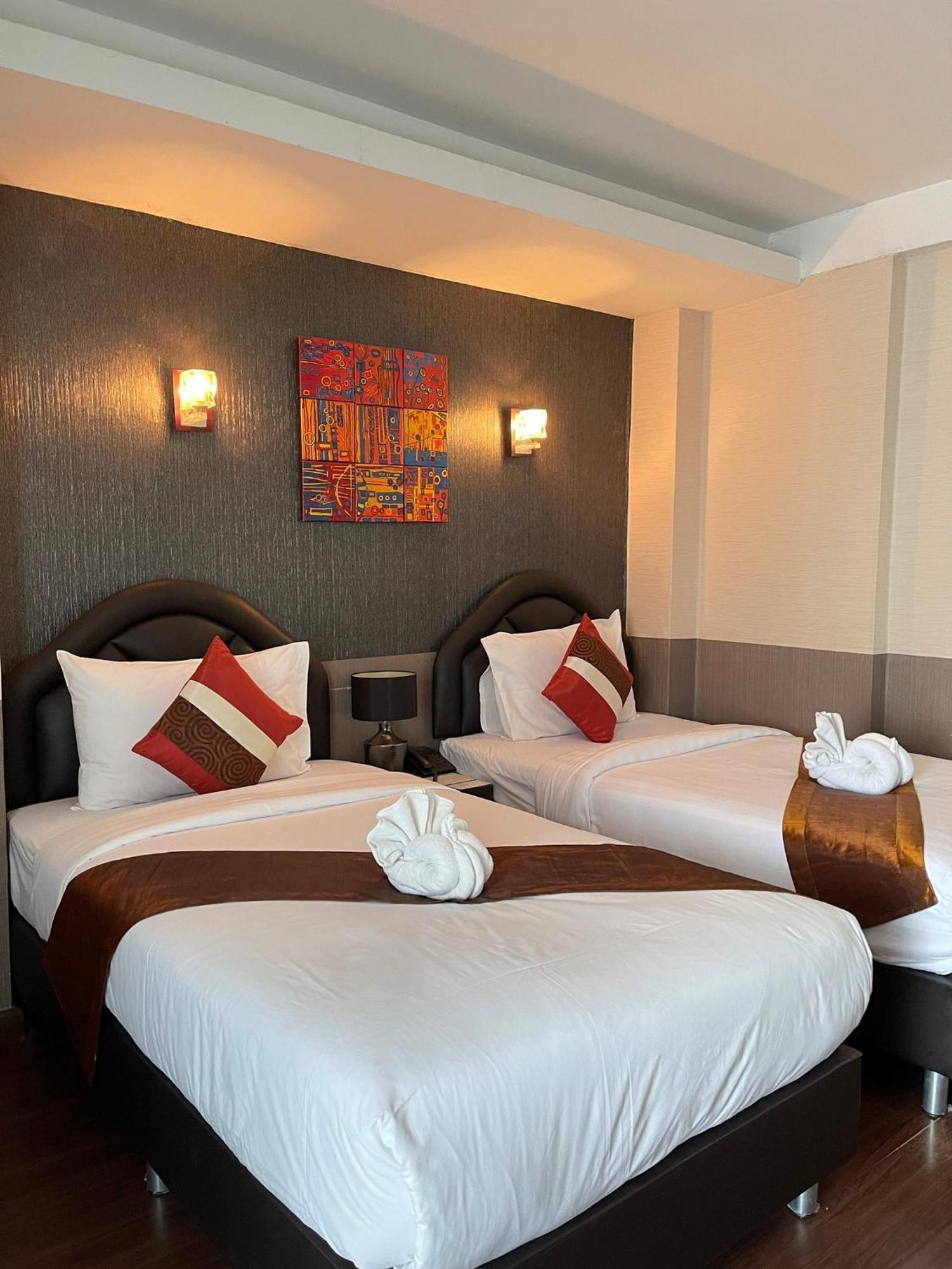 Baik Suite Bangkok Eksteriør billede