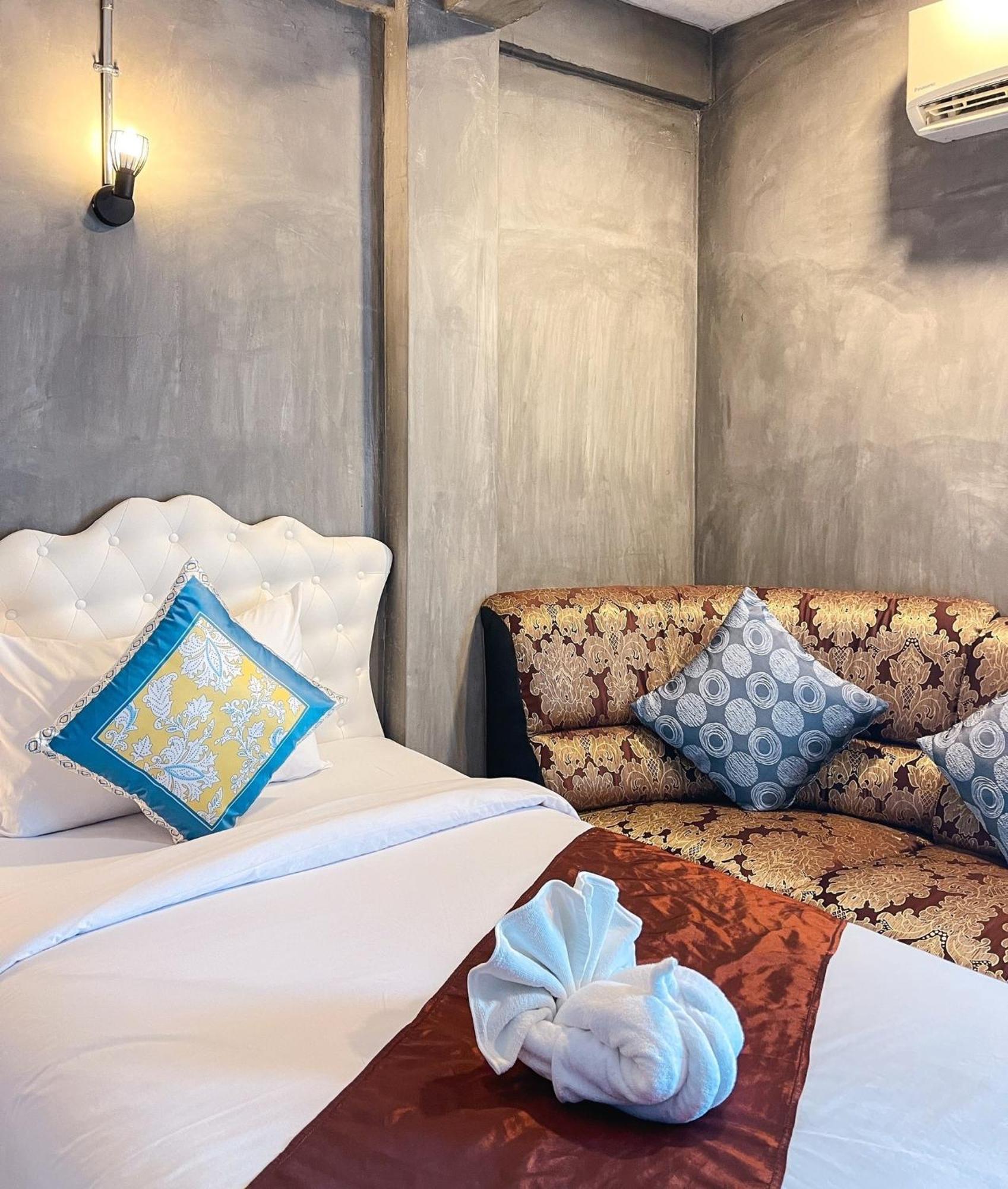 Baik Suite Bangkok Eksteriør billede