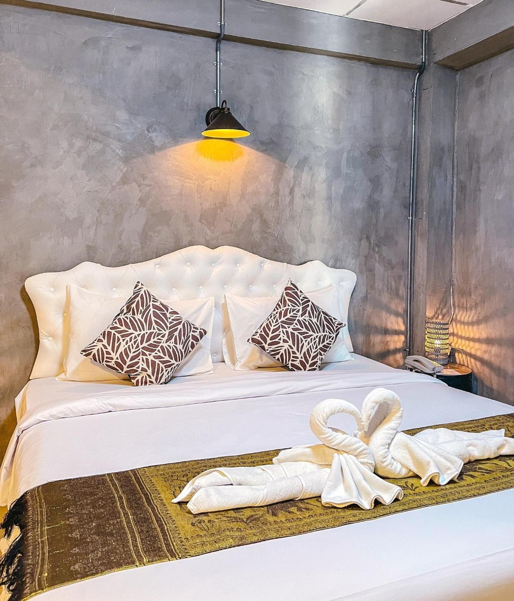 Baik Suite Bangkok Eksteriør billede